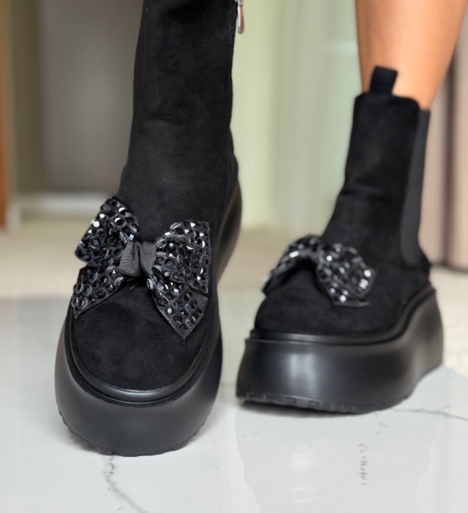 Ghete dama Uhka Negre