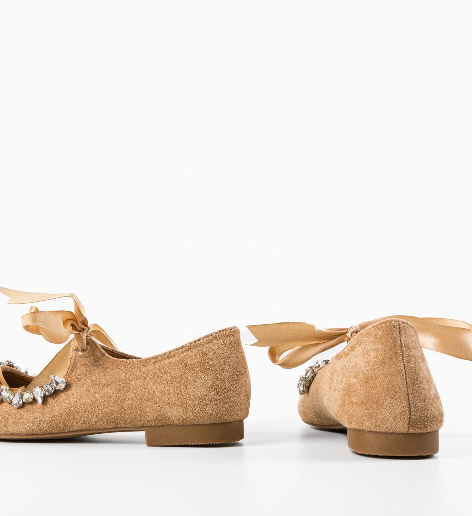 Balerini dama Mesta Camel - 5 | YEO