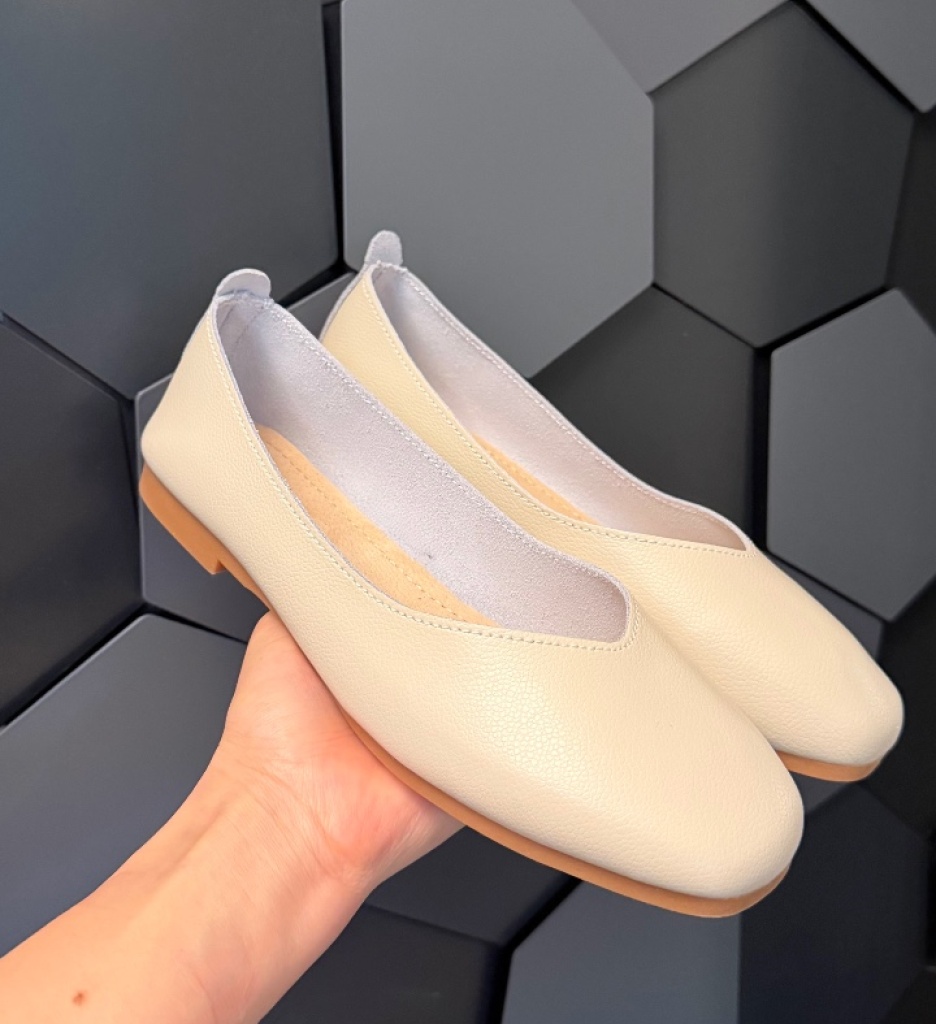 Balerini dama Sadde Bej