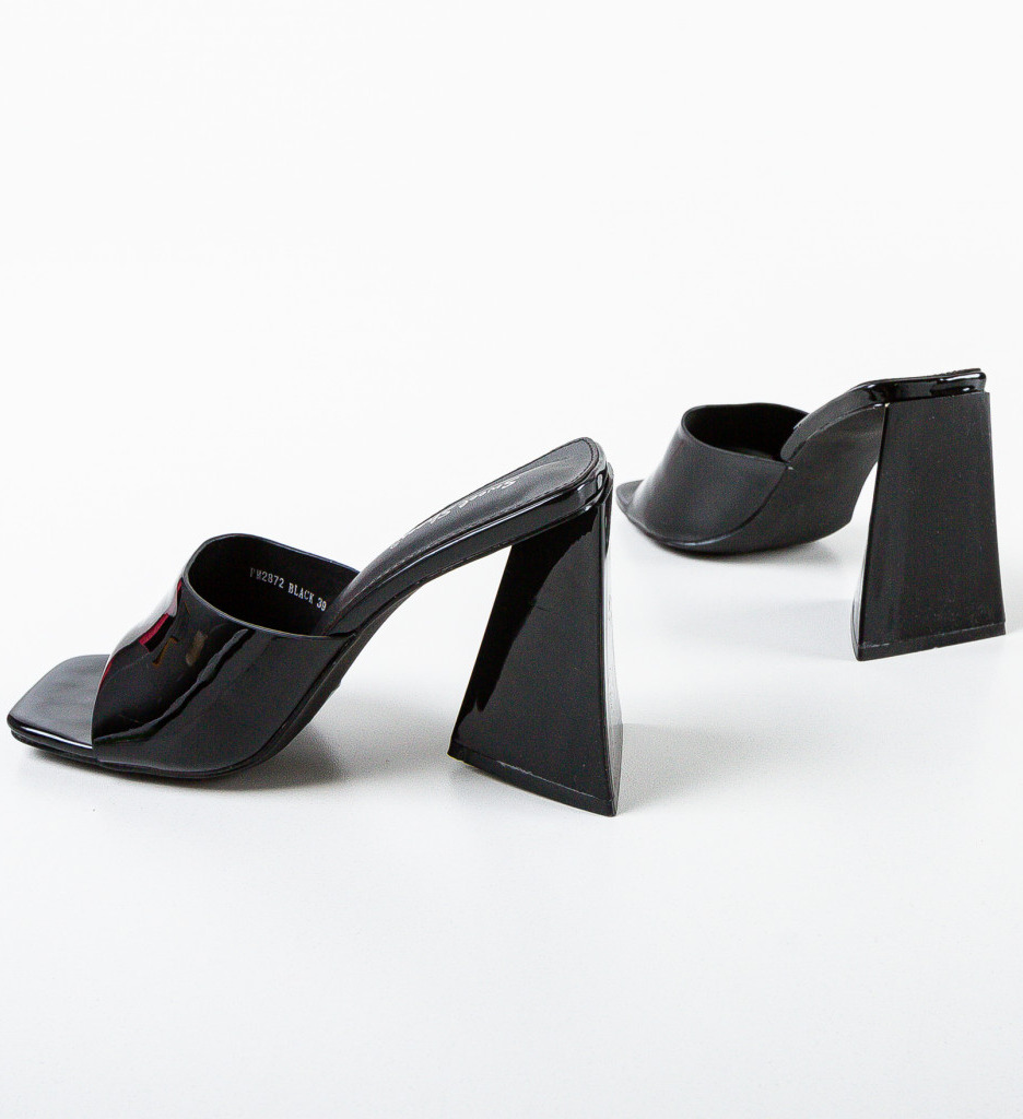 Poze Saboti dama Duggan Negri depurtat.ro 