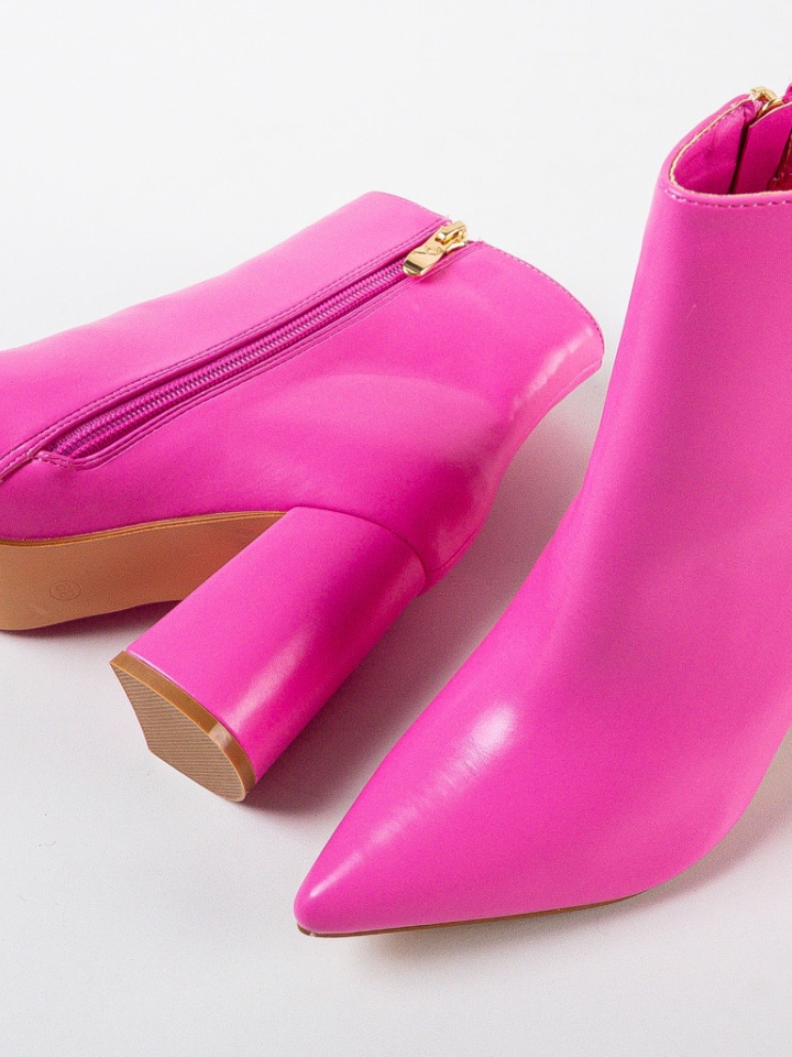 Botine dama Omar Roz