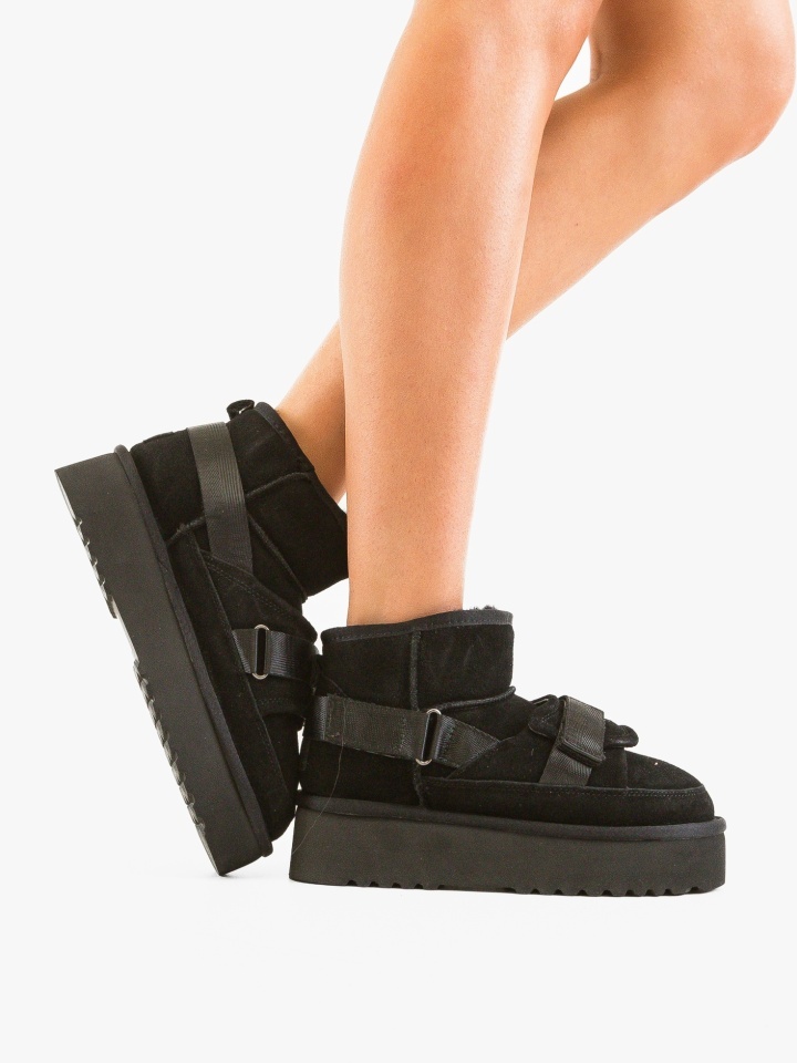 Cizme tip Ug Kaiana Negre