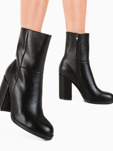 Botine dama Tshepo Negre