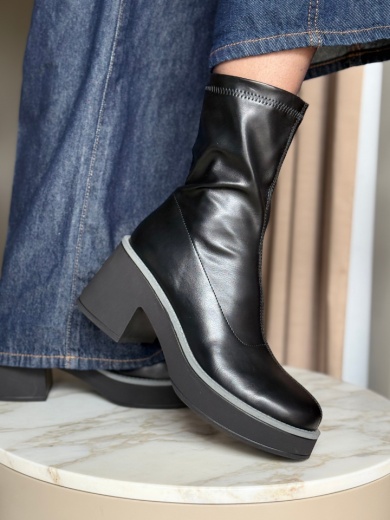 Botine dama Naom Negre
