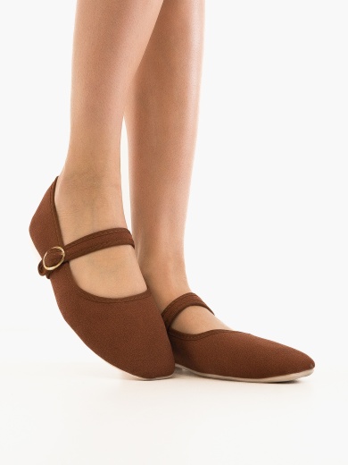Balerini dama Brek Camel