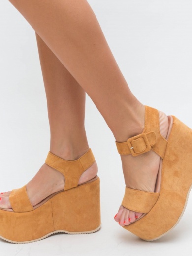 Platforme Meka Camel