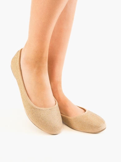 Balerini dama Cind Camel