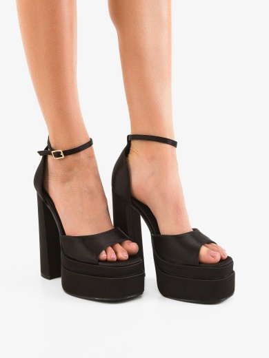 Sandale cu toc Haynes Negre