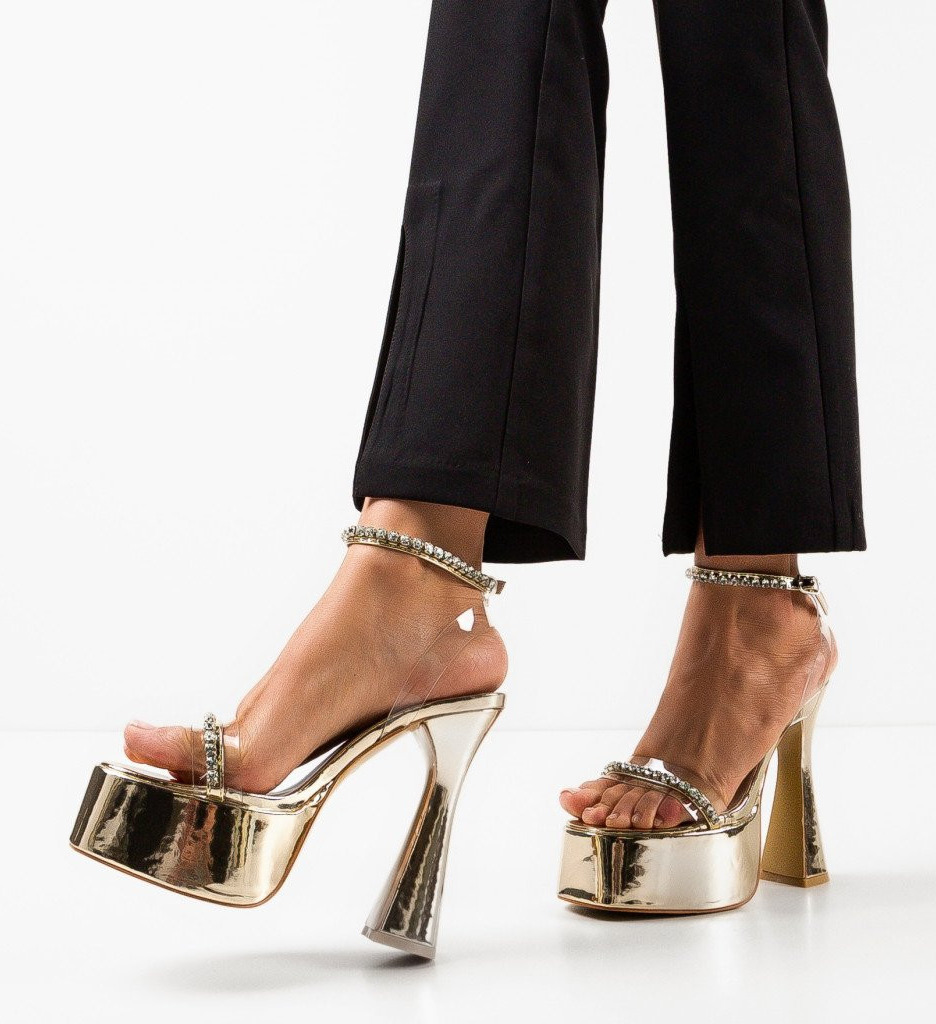 Сандали на ток Barbara Златни