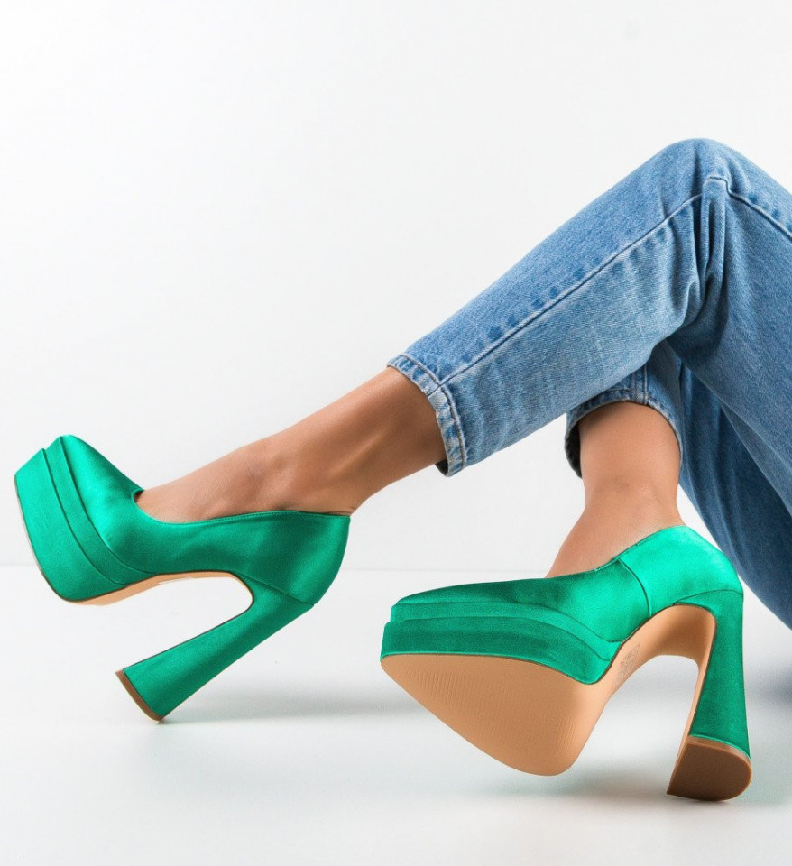 Обувки Carweb Зелени
