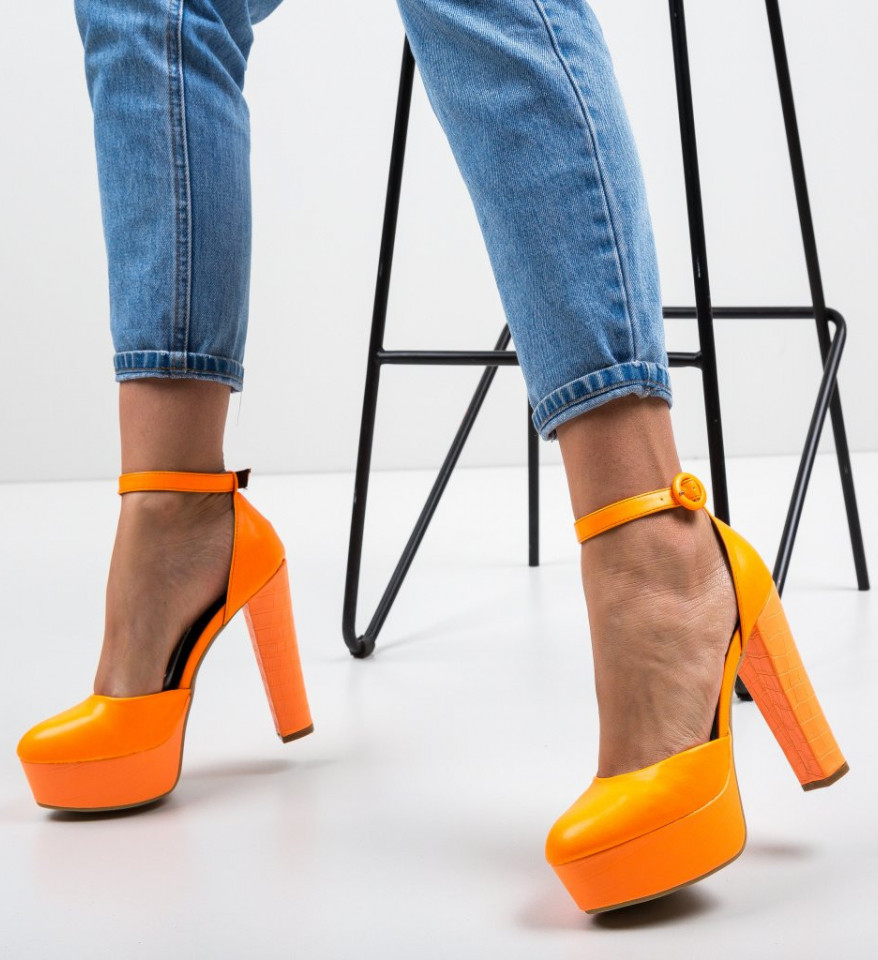 Обувки Krista Оранжеви