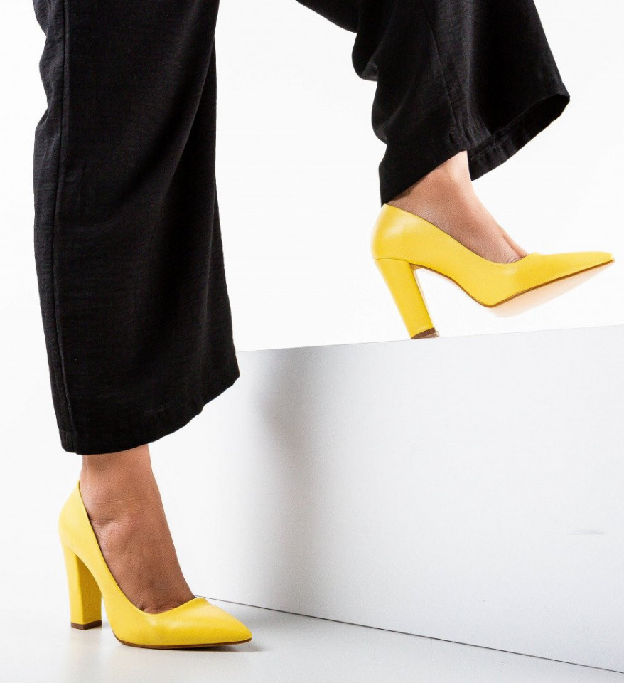 Обувки Clash 2 Жълти
