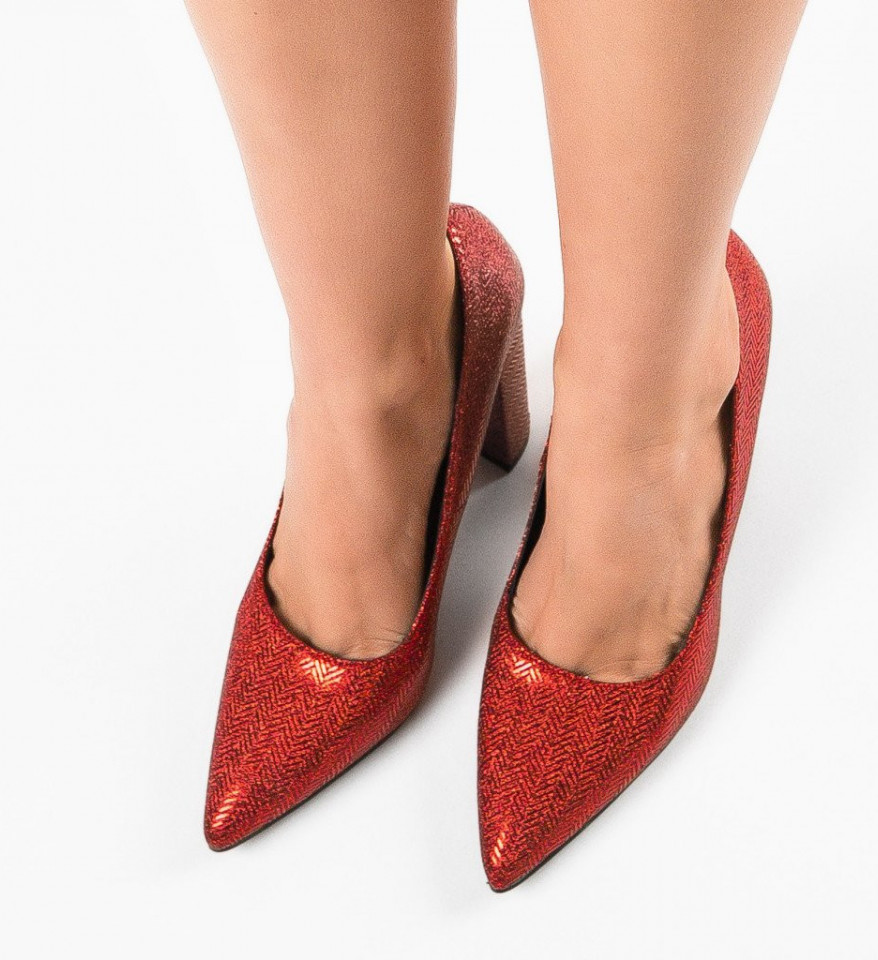 Обувки Traci Червени