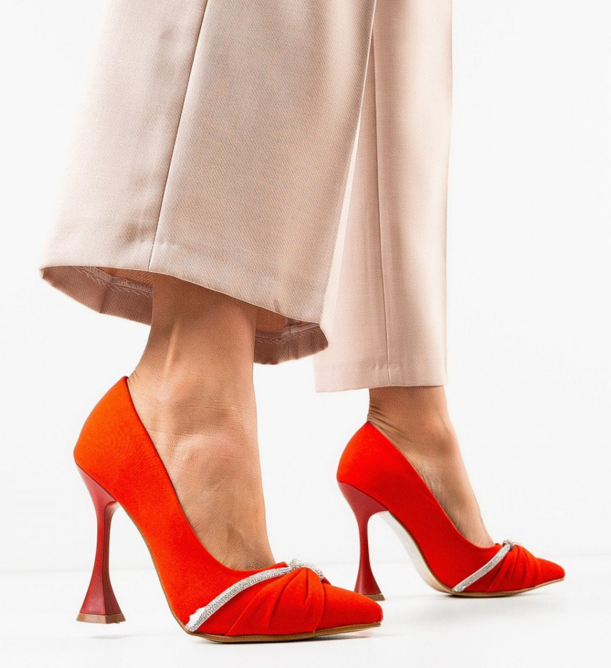 Обувки Finko Червени