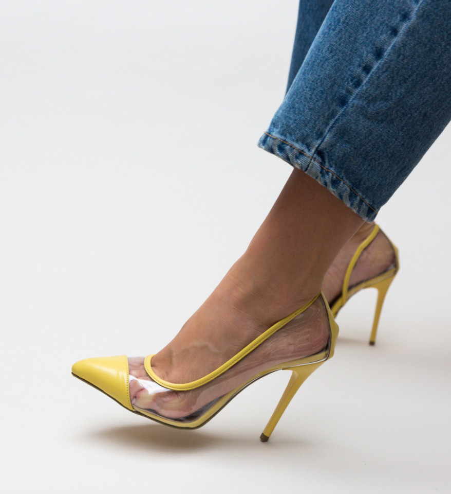 Обувки Brennan Жълти