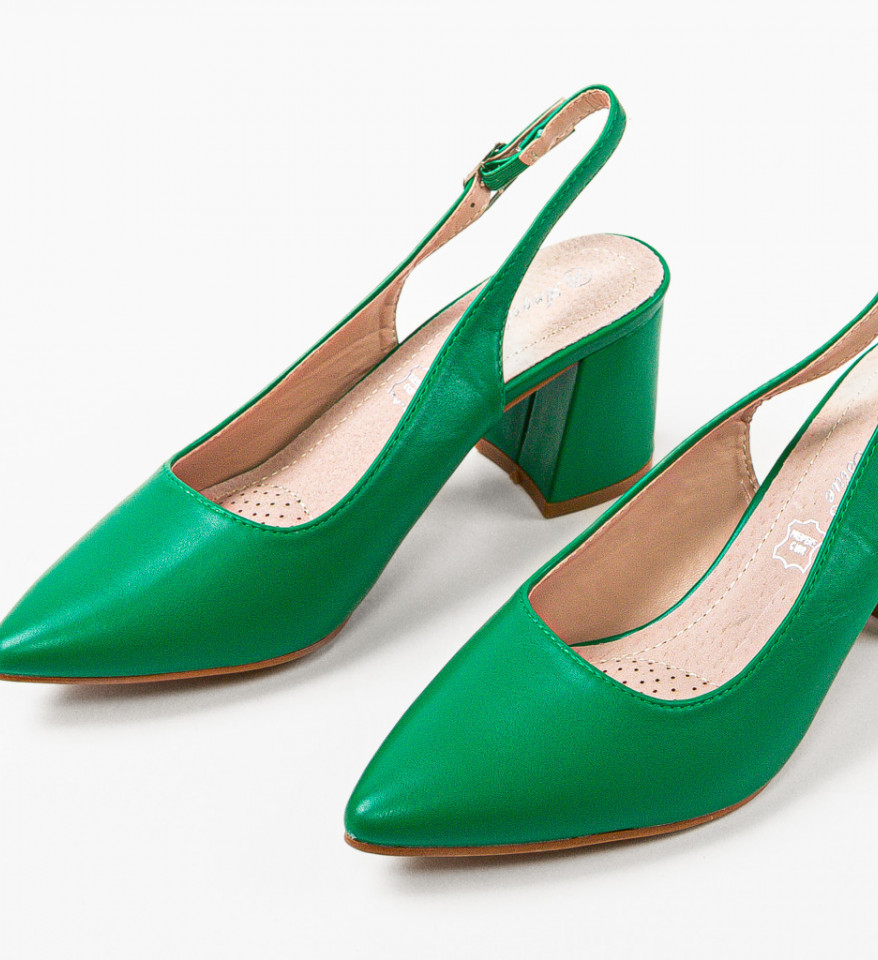 Обувки Tucker Зелени