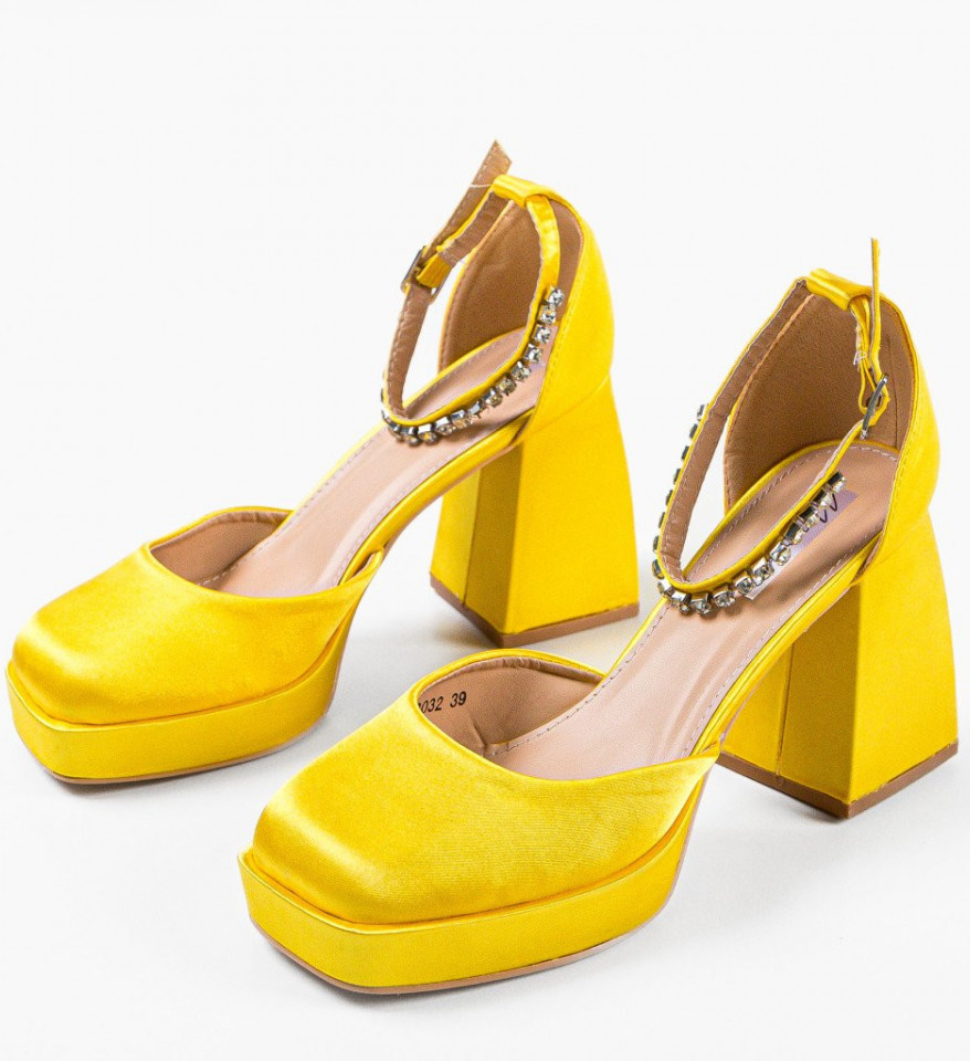 Обувки Yash Жълти