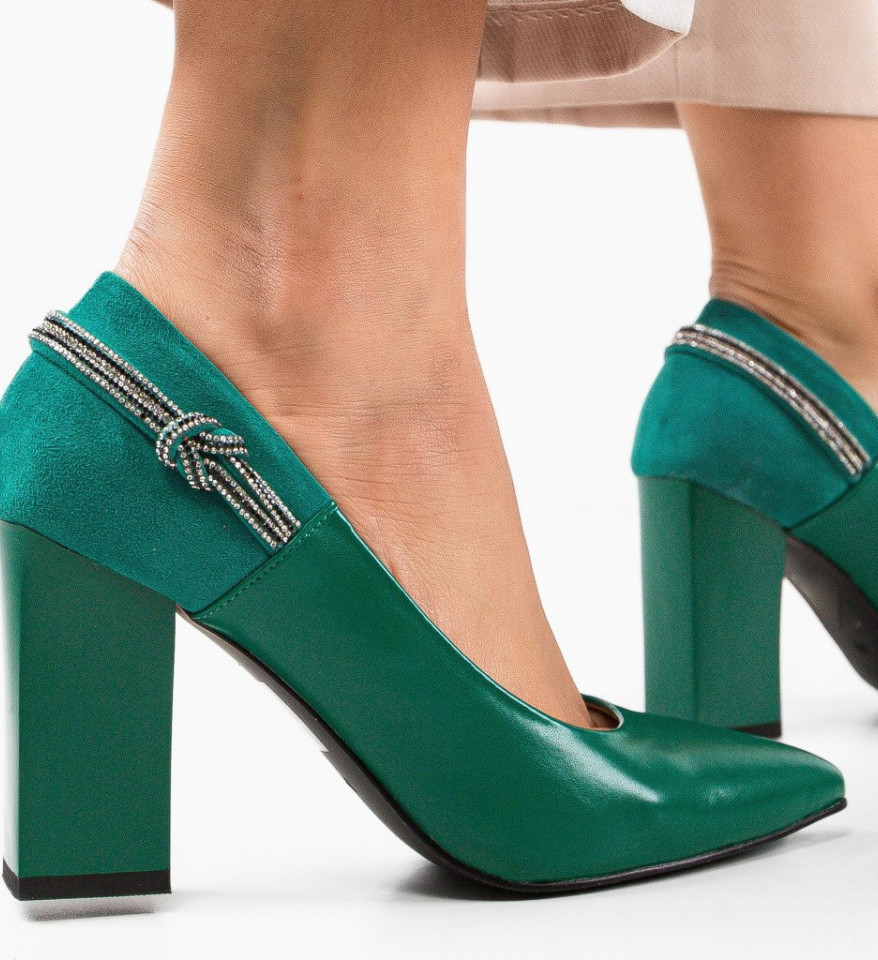 Обувки Gergina Зелени
