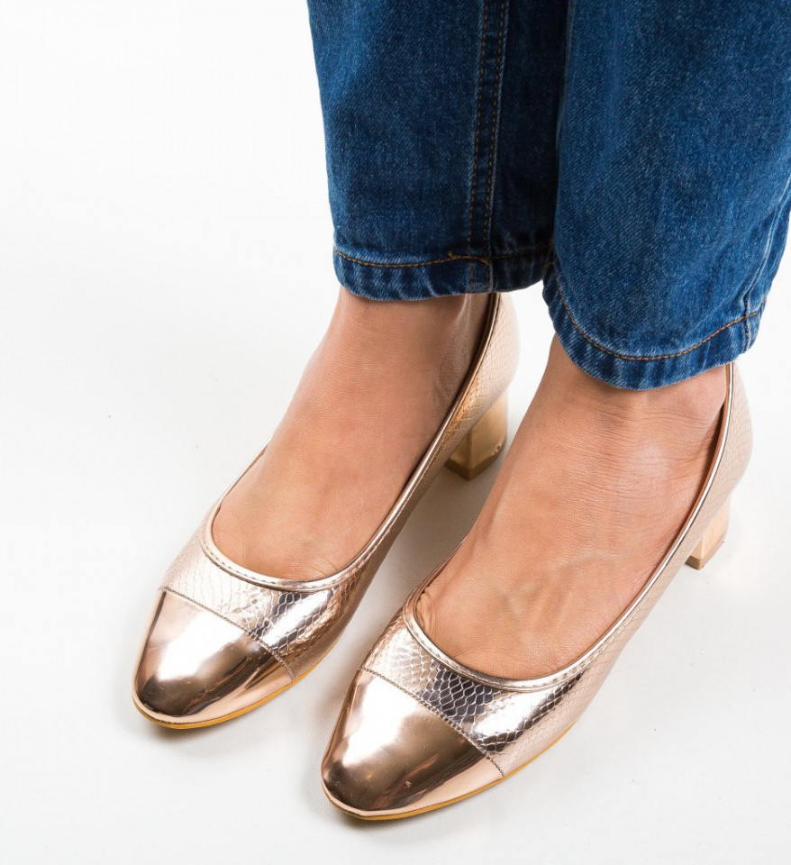 Обувки Camro Златни
