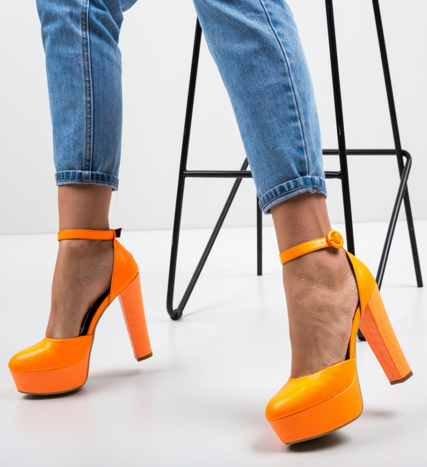 Обувки Krista Оранжеви