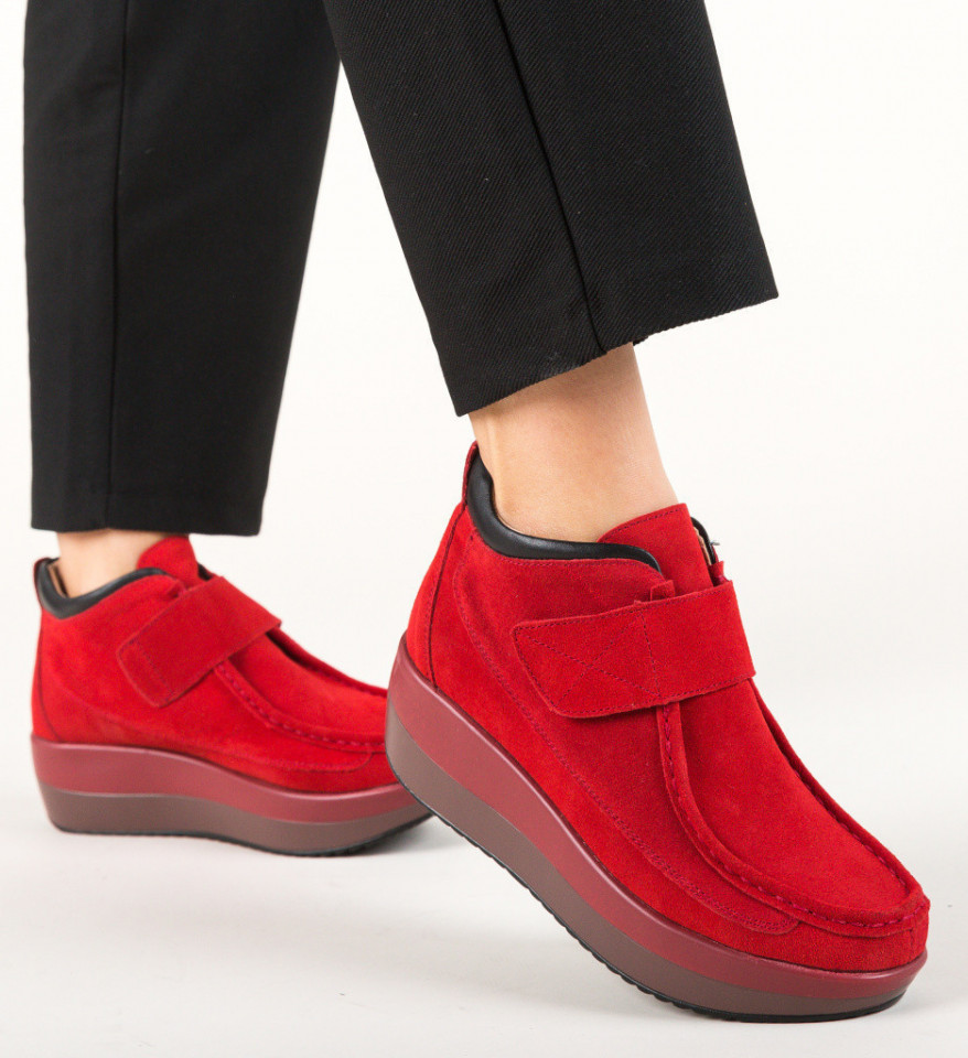 Ежедневни обувки Zahraa Червени