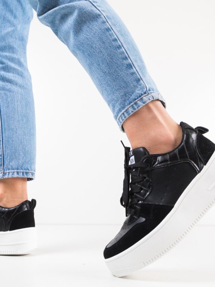 Спортни Burks Черни