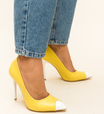 Обувки Samara Жълти