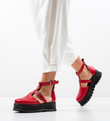 Ежедневни обувки Clonata Червени