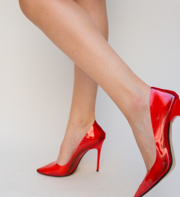 Обувки Banko Червени