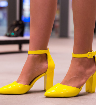 Обувки Tillman Жълти