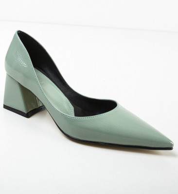 Обувки Karik Зелени