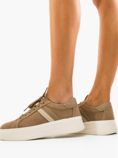 Bézs Wansa Sportcipők