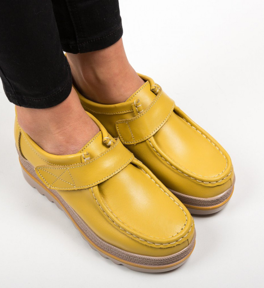 Καθημερινά παπούτσια Straif Κίτρινα