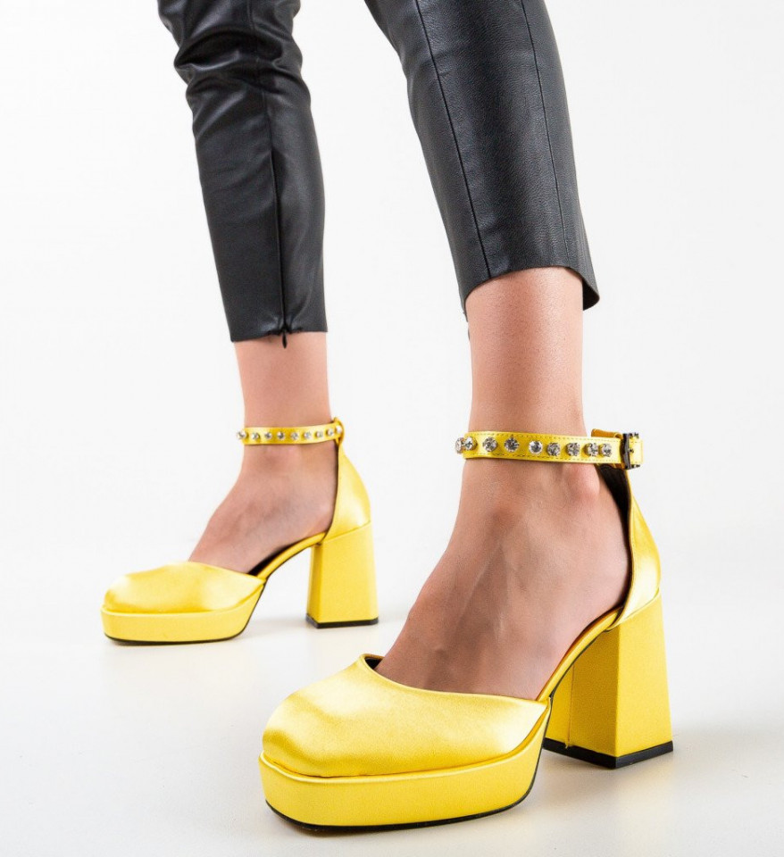 Παπούτσια Flores Κίτρινα