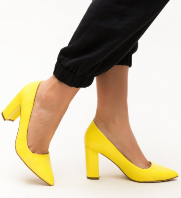 Παπούτσια pauline Κίτρινα
