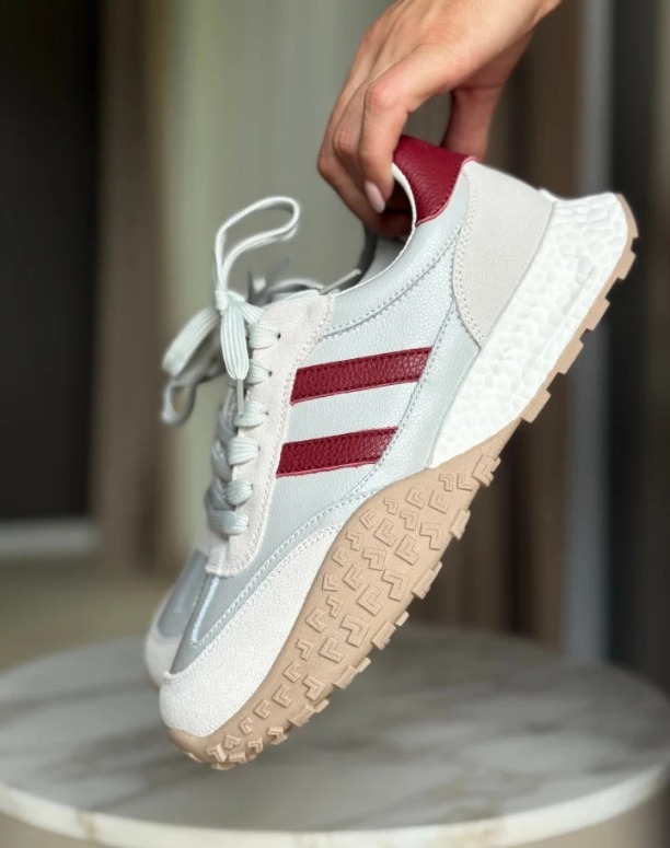 Sneakers da donna in vera pelle