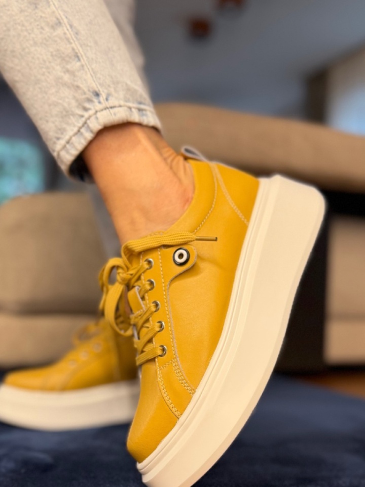 Scarpe casual Gialle Nuandre