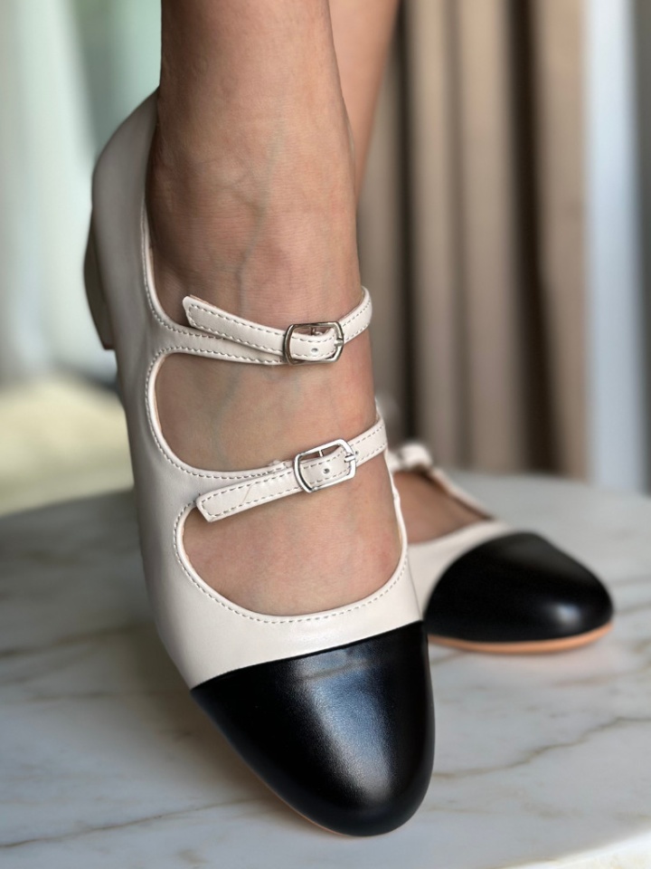 Scarpe da donna Beige Jordan - Img 1