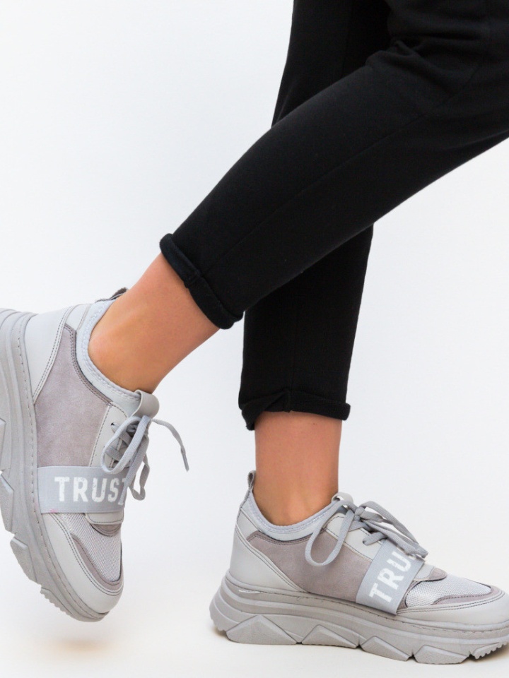 Scarpe sportive Grige Calot - Img 1