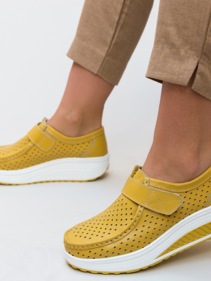 Scarpe casual Gialle Bozta - Img 3