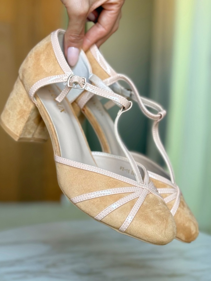 Scarpe da donna Beige Nguyen - Img 9