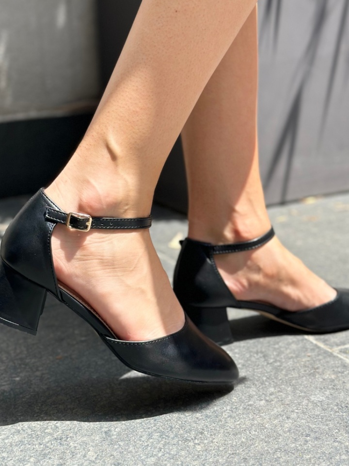 Scarpe da donna Nere Yabyanab - Img 1