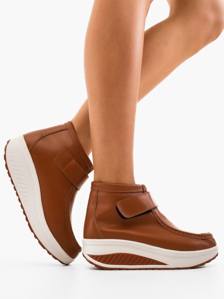 Scarpe casual Beige Misha 2 - Img 2