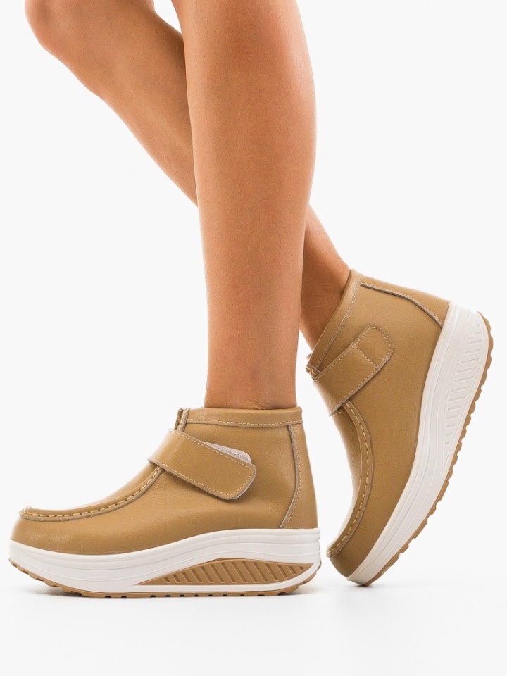 Scarpe casual Beige Misha - Img 3