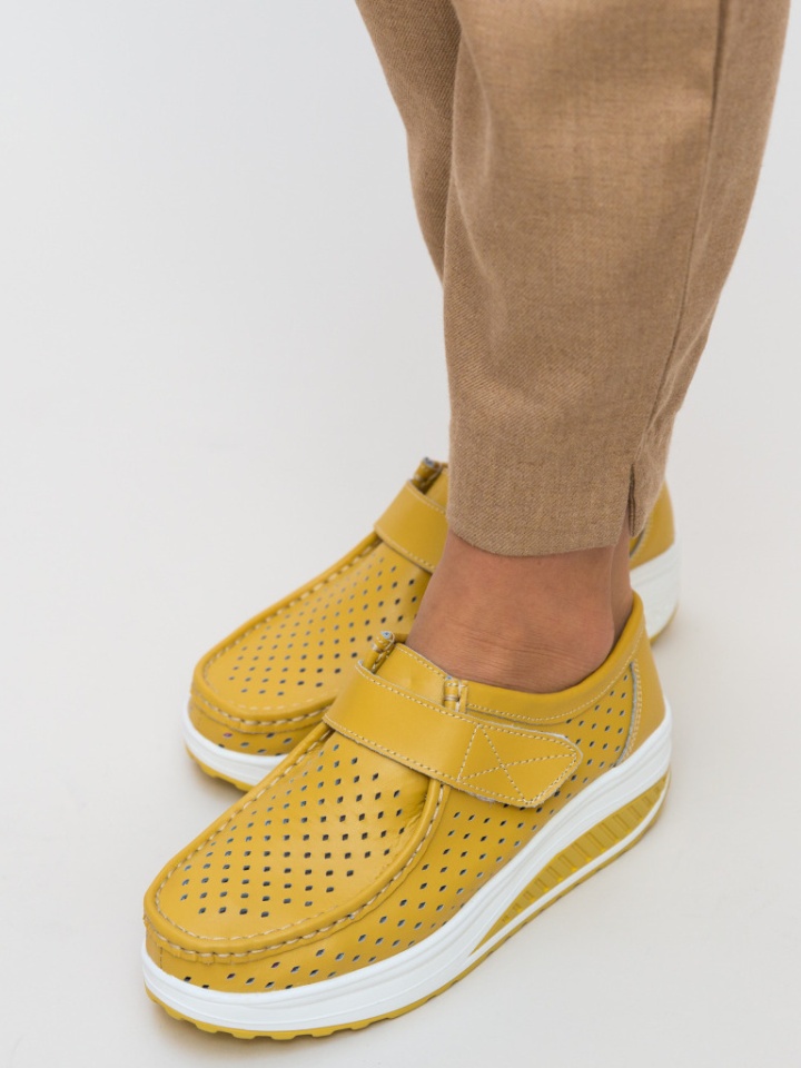 Scarpe casual Gialle Bozta - Img 4