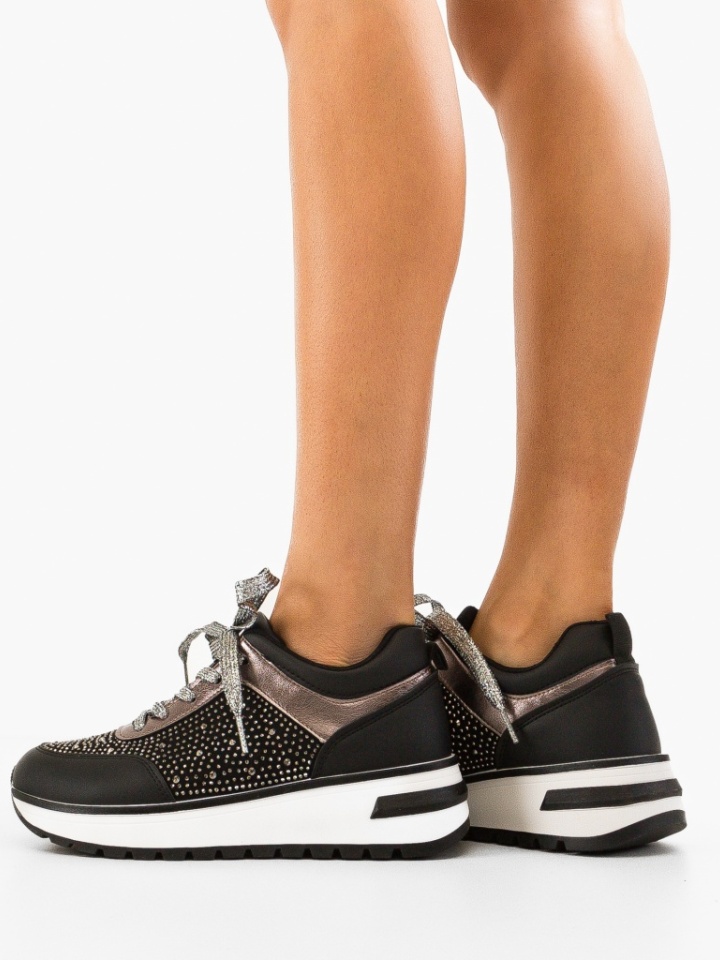 Scarpe sportive Nere Rani - Img 1