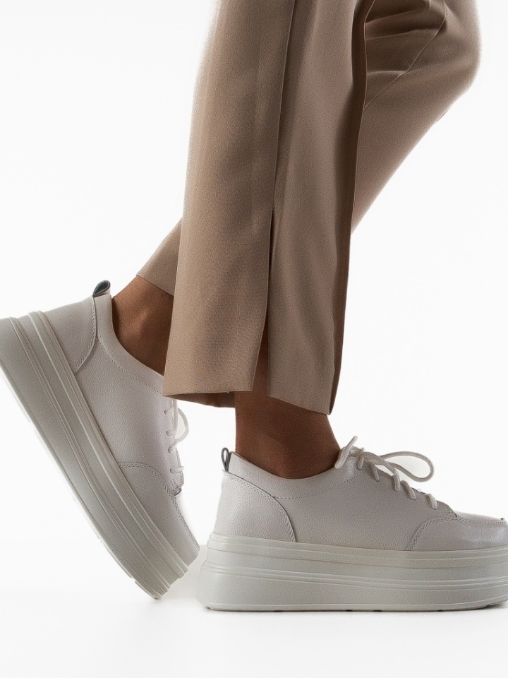 Scarpe casual Bianche Varlas - Img 2