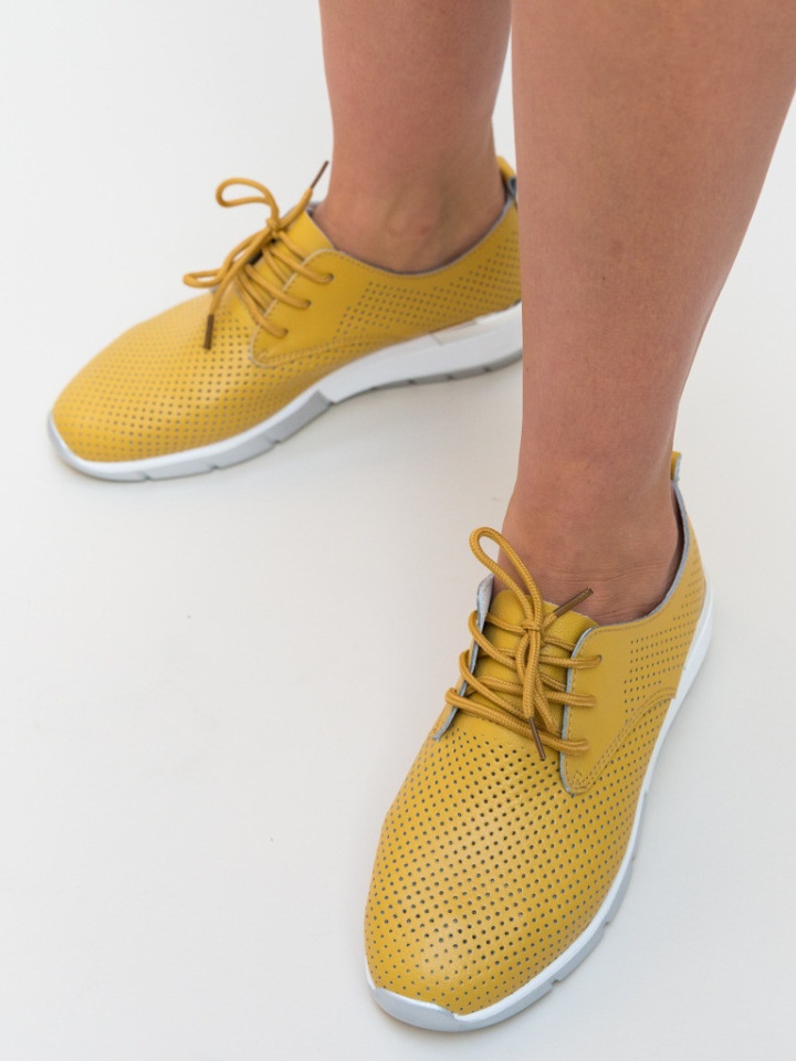 Scarpe casual Gialle Albert - Img 1
