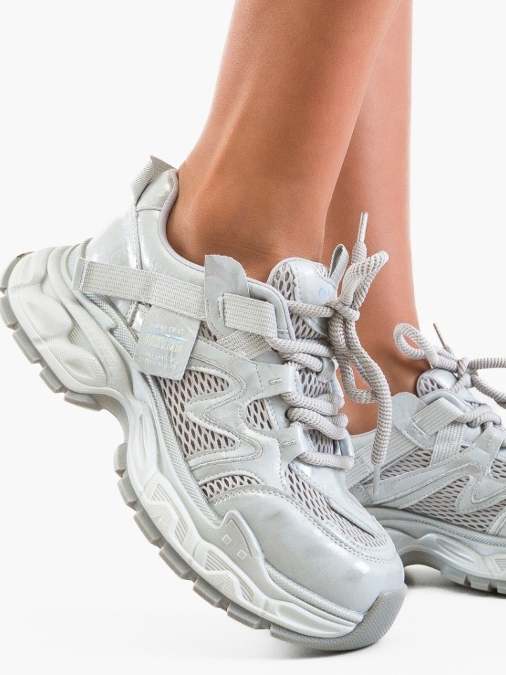 Scarpe sportive Grige Desne