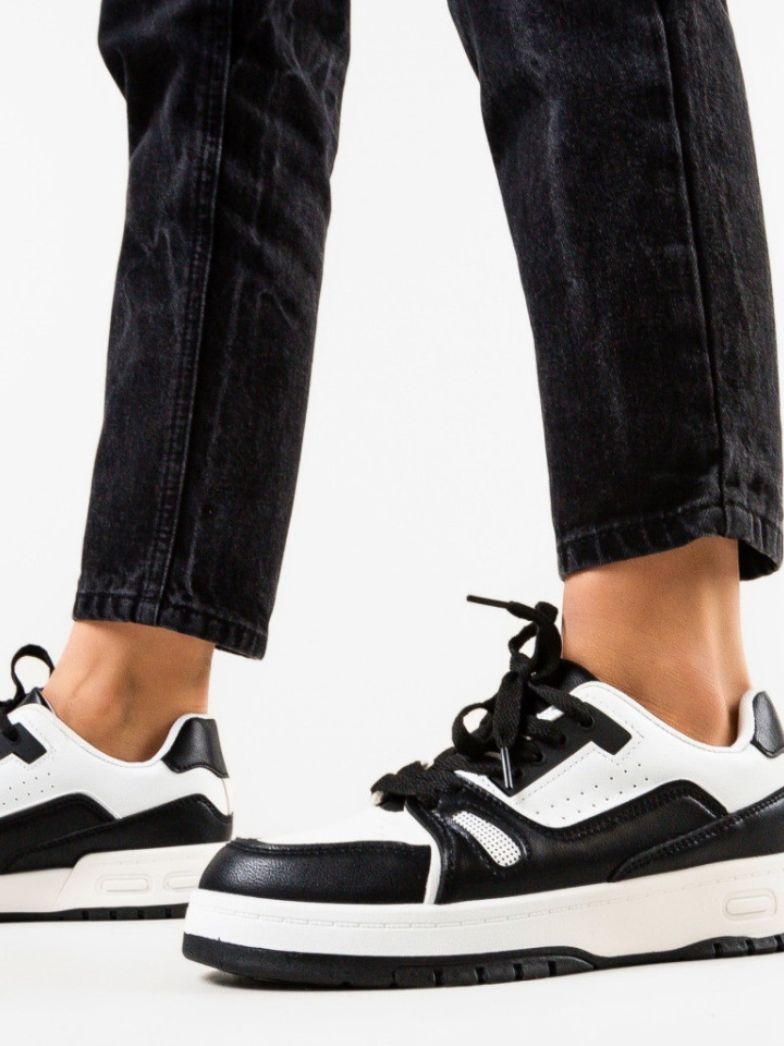 Scarpe sportive Nere Rego - Img 1